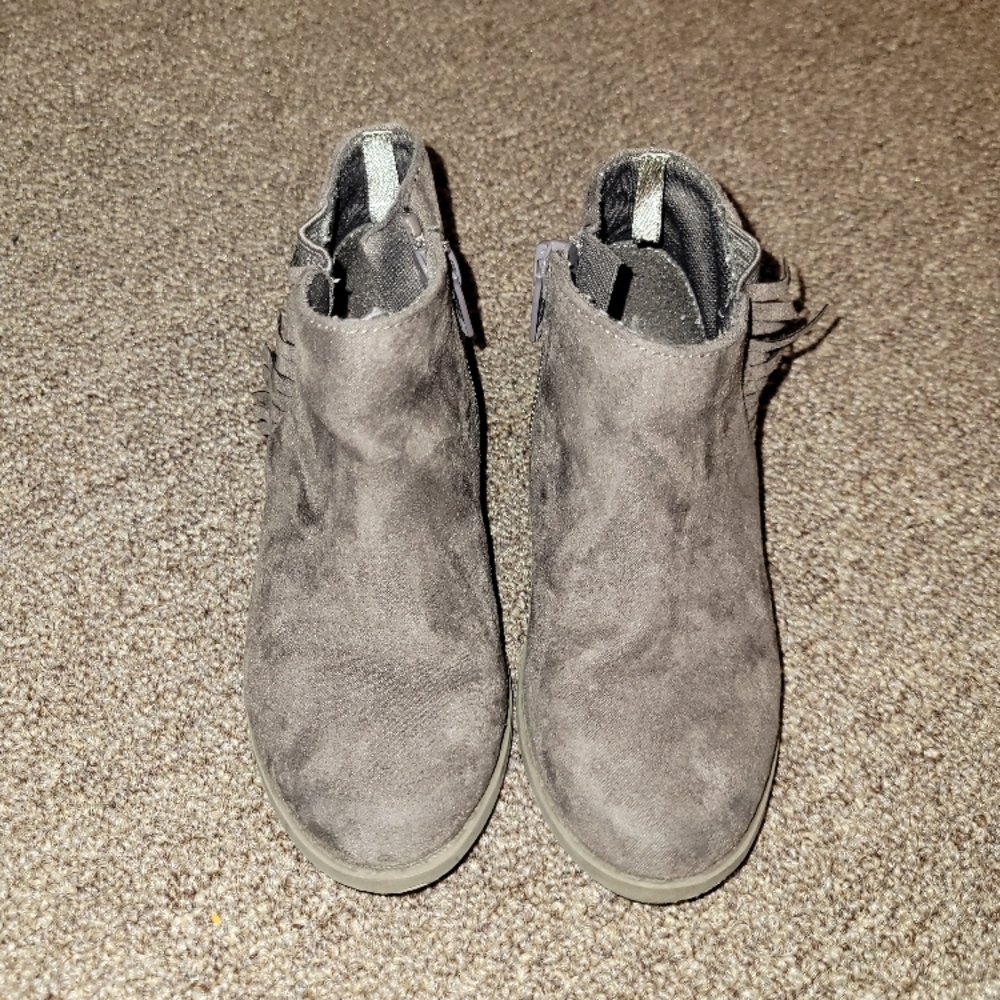 EUC Old Navy Toddler Size 8 Gray/Brown Suede Ankle Boots